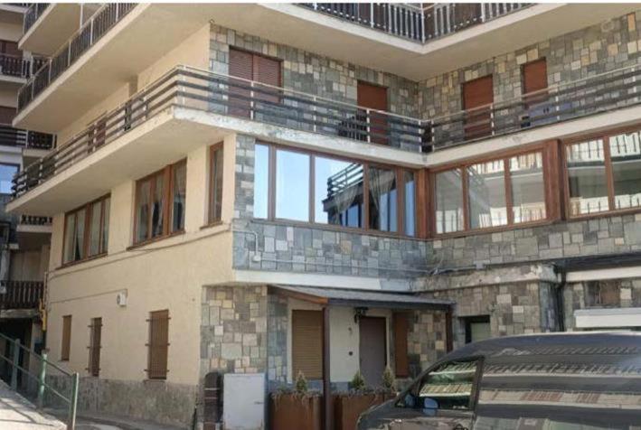 Sportinia 80 Apartamento Oulx Exterior foto